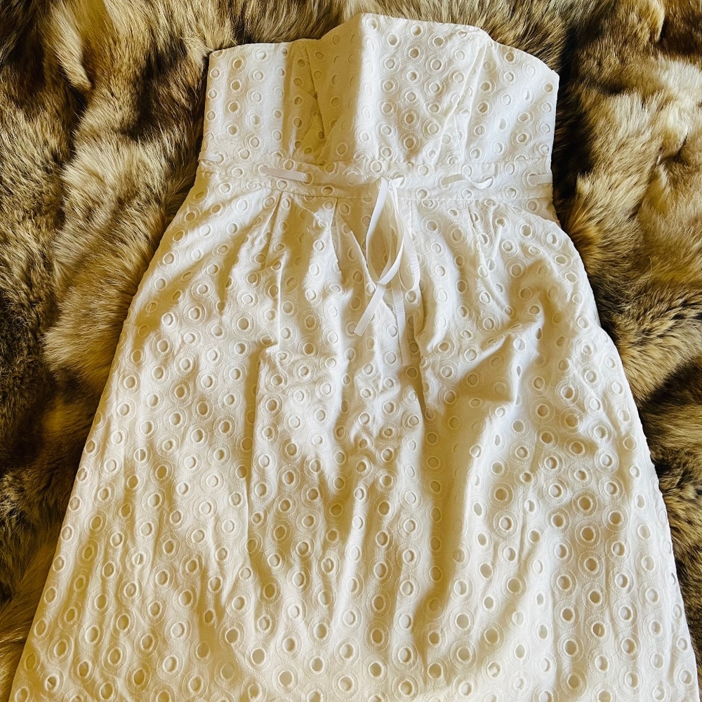 Pretty ivory eyelet Lilly Pulitzer summer sundress Size 8